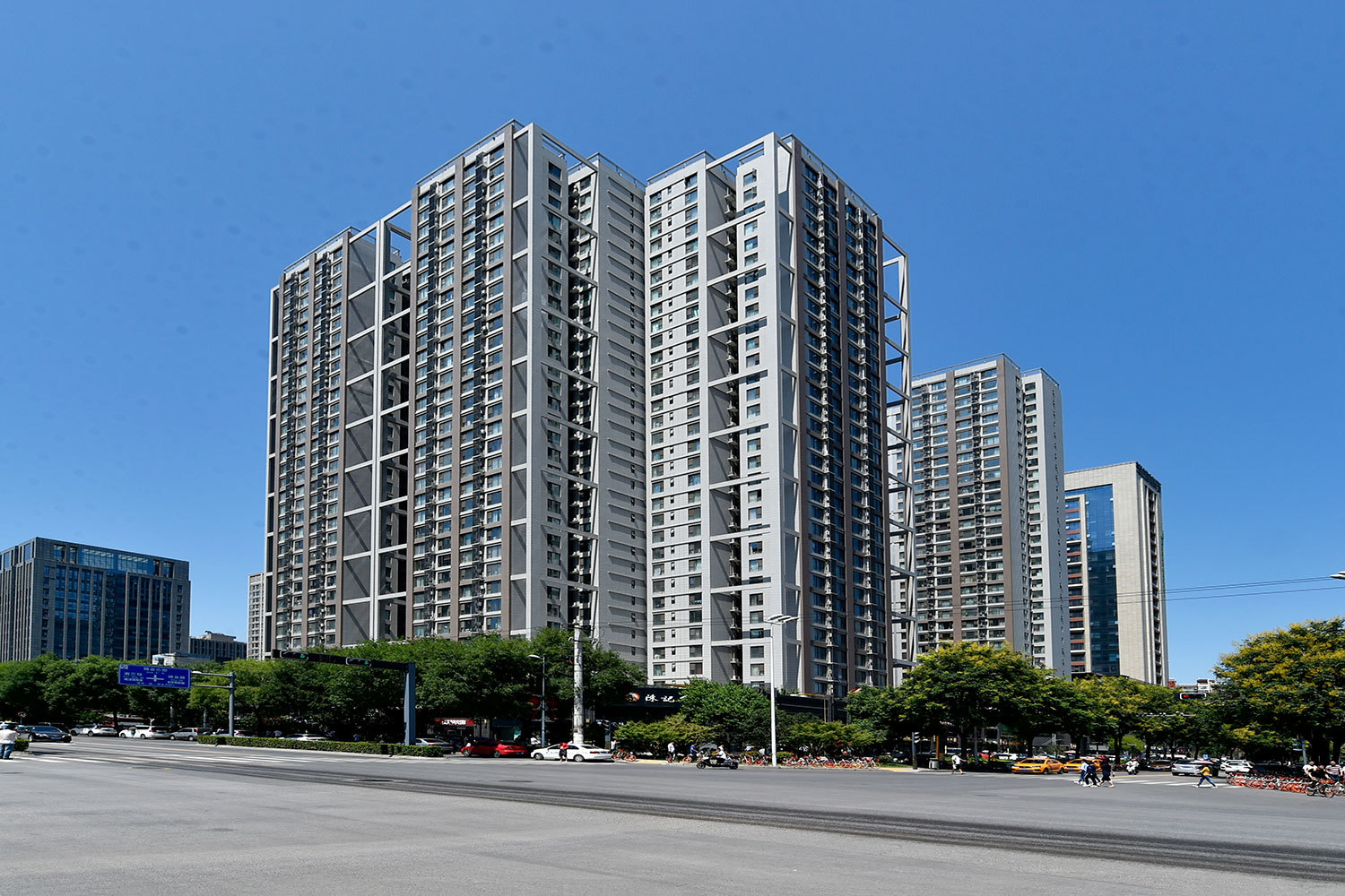 旗远·锦上1、2、3号楼及地下车库工程